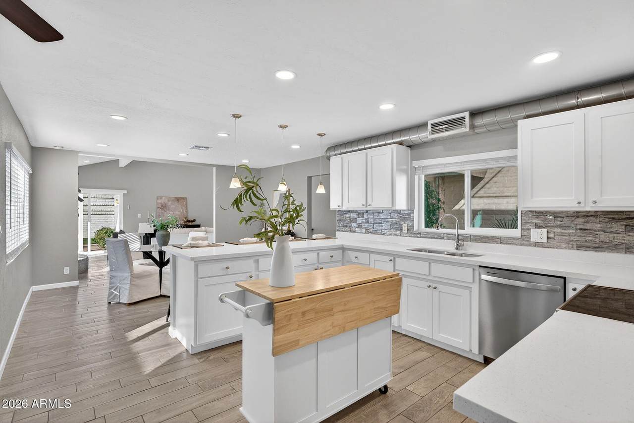 4 San Miguel Avenue - Photo 1