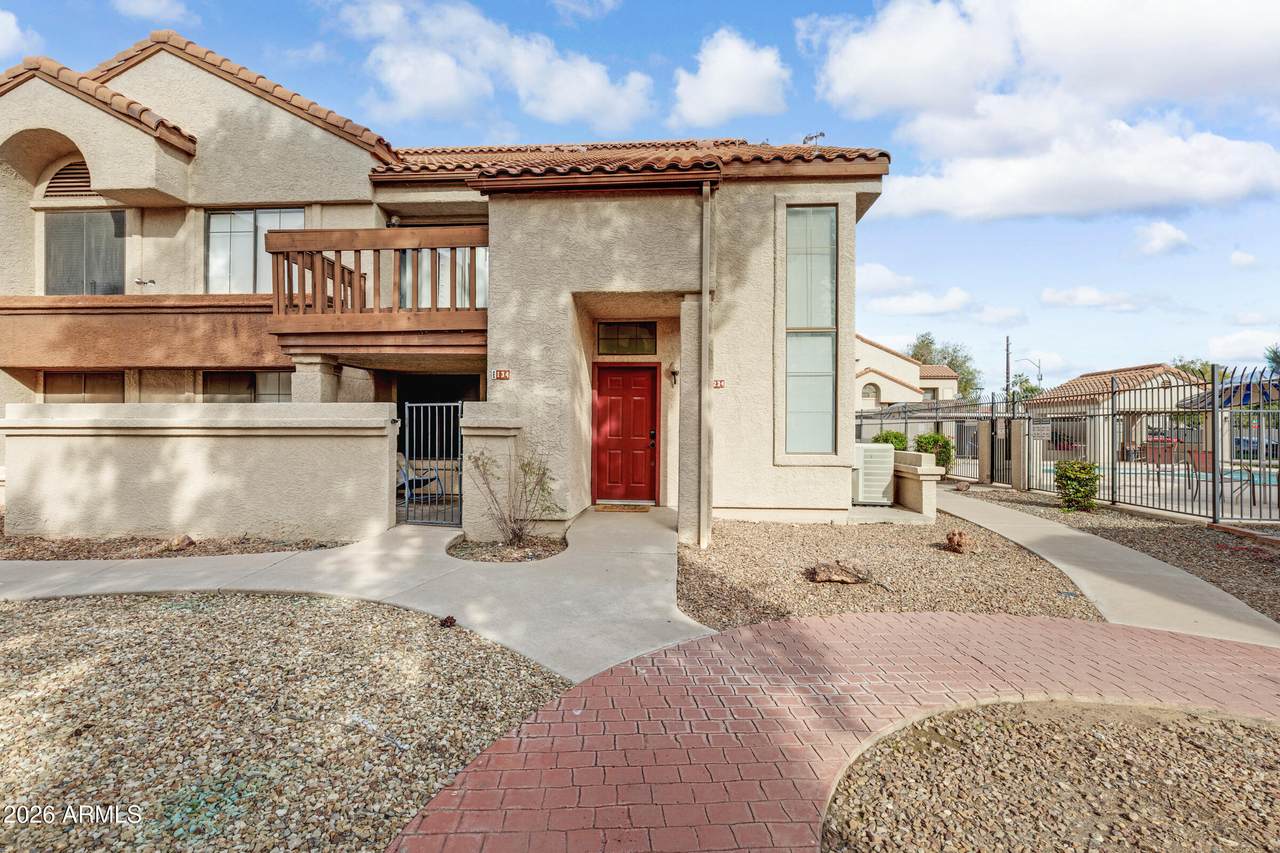 818 Westwood - Photo 1