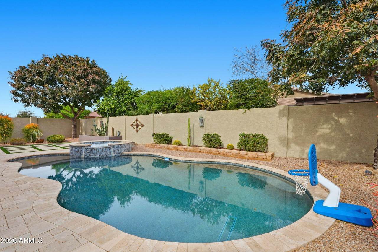 1078 Redwood Avenue - Photo 1