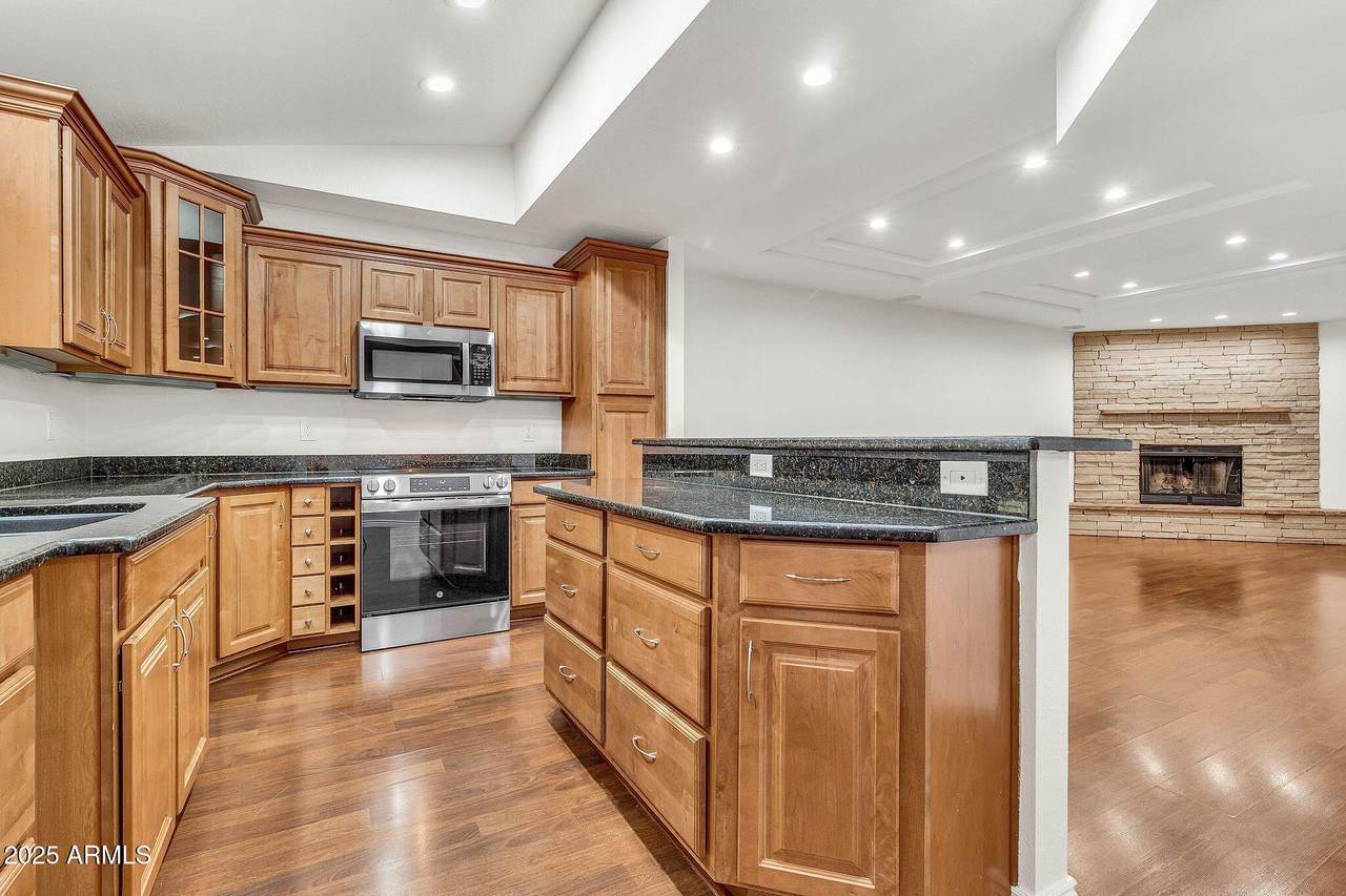 16616 Palisades Boulevard - Photo 1