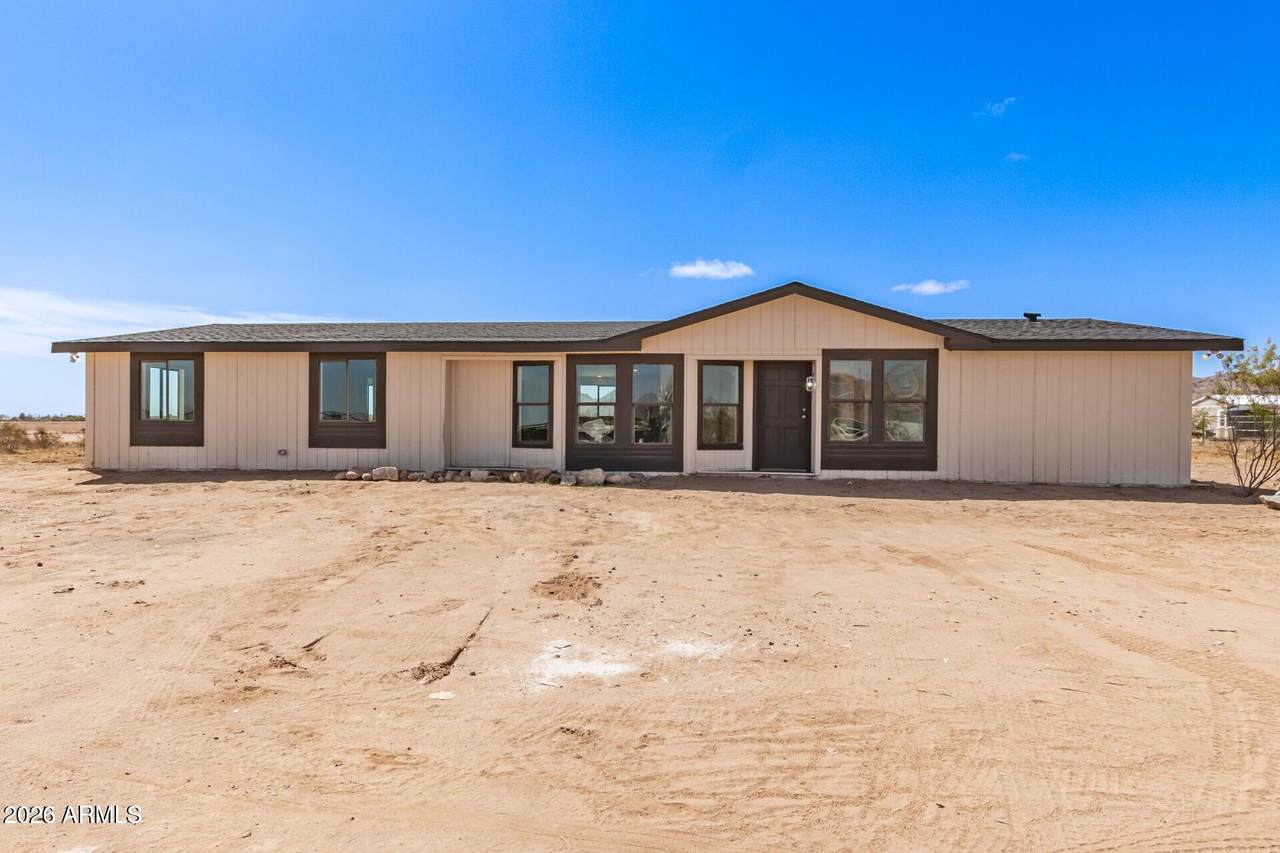 53531 Moondust Road - Photo 1