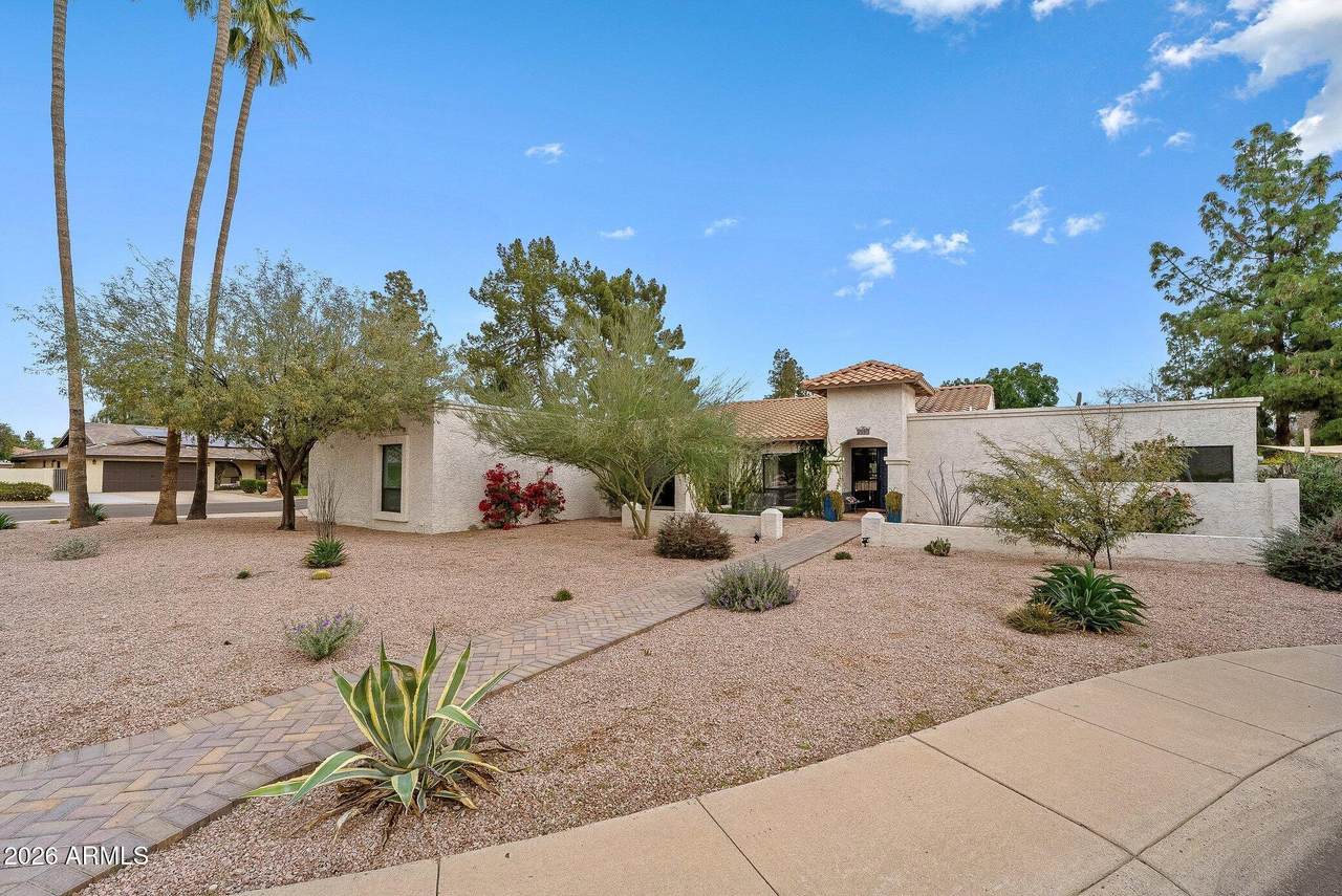 2119 Vaughn Street - Photo 1