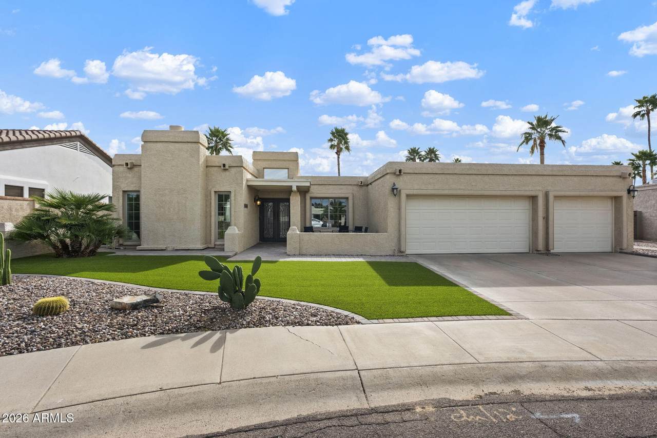 8908 87TH Court - Photo 1