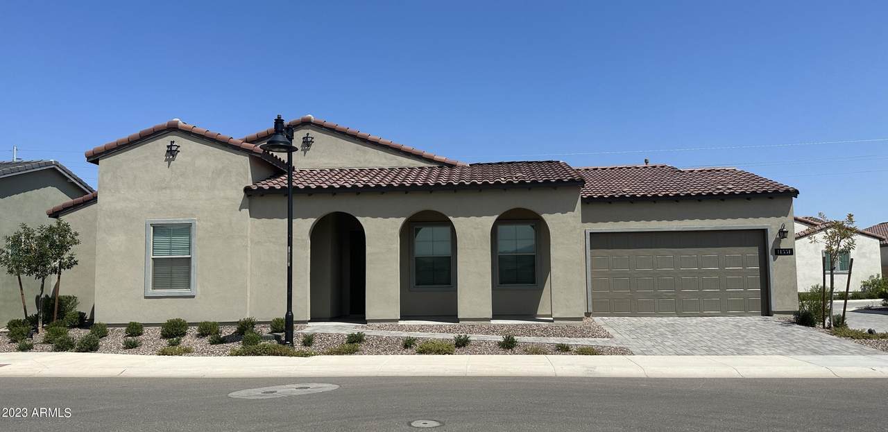 11551 Luckenbach Street - Photo 1