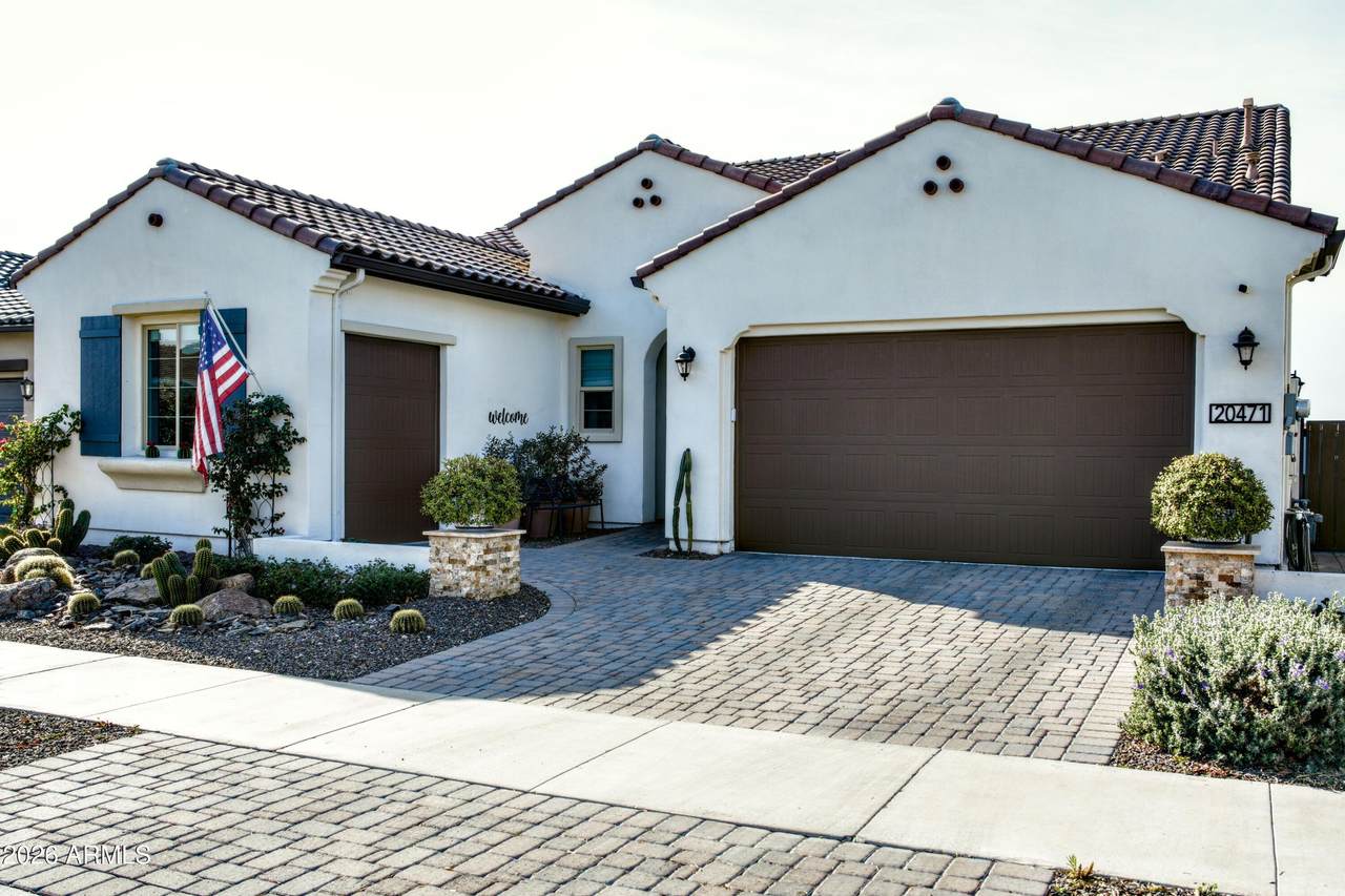 20471 Coolidge Street - Photo 1