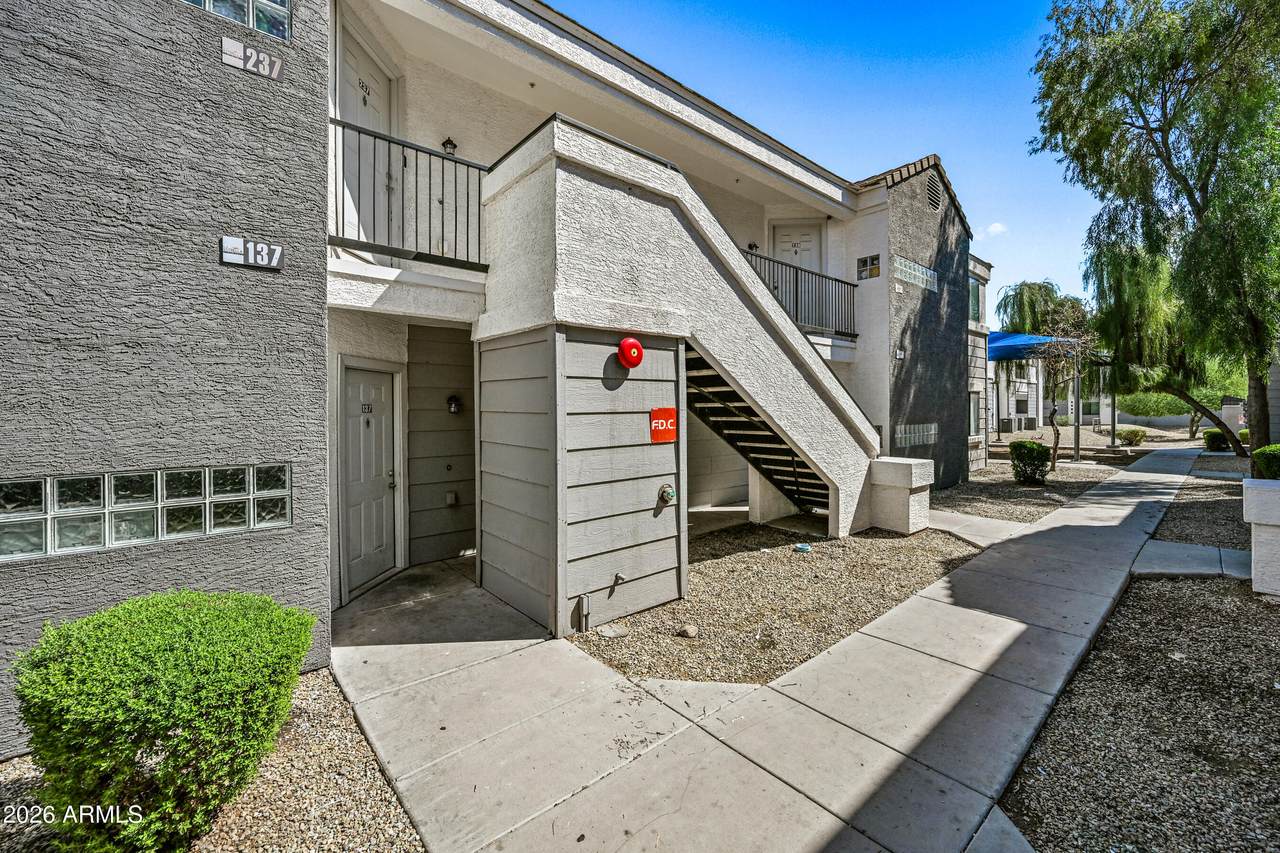 3065 67TH Avenue - Photo 1