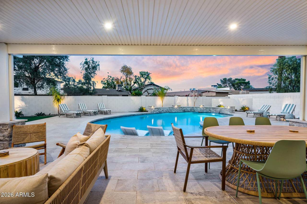 6614 82ND Way - Photo 1