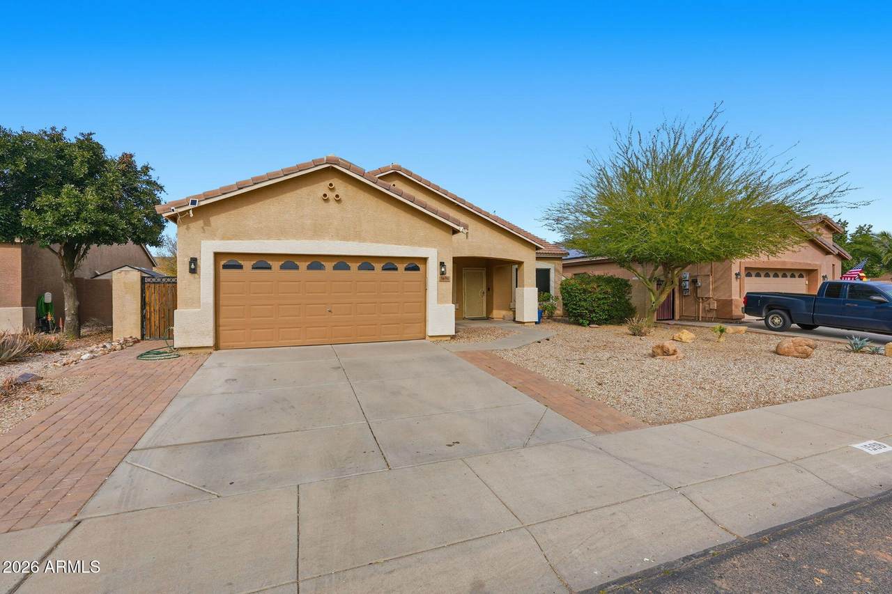 1598 Desert Breeze Drive - Photo 1