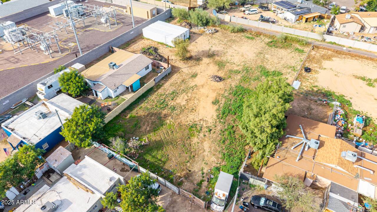 https://bt-photos.global.ssl.fastly.net/armls/1280_boomver_1_6978181-2.jpg