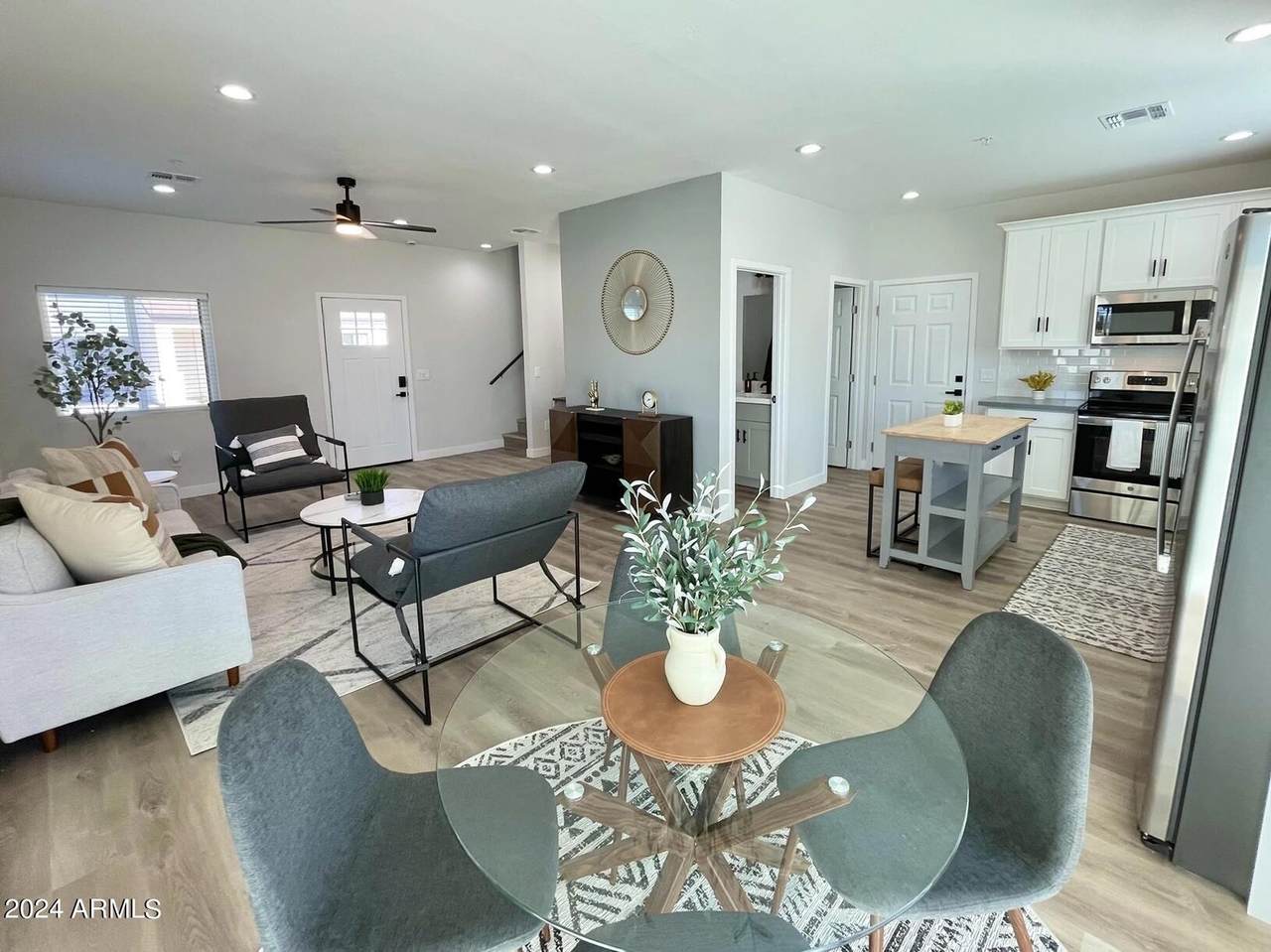 815 Roma Avenue - Photo 1