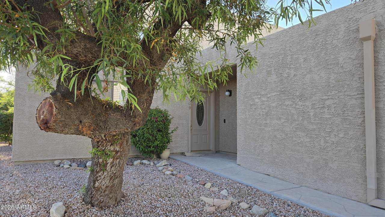 16616 Palisades Boulevard - Photo 1