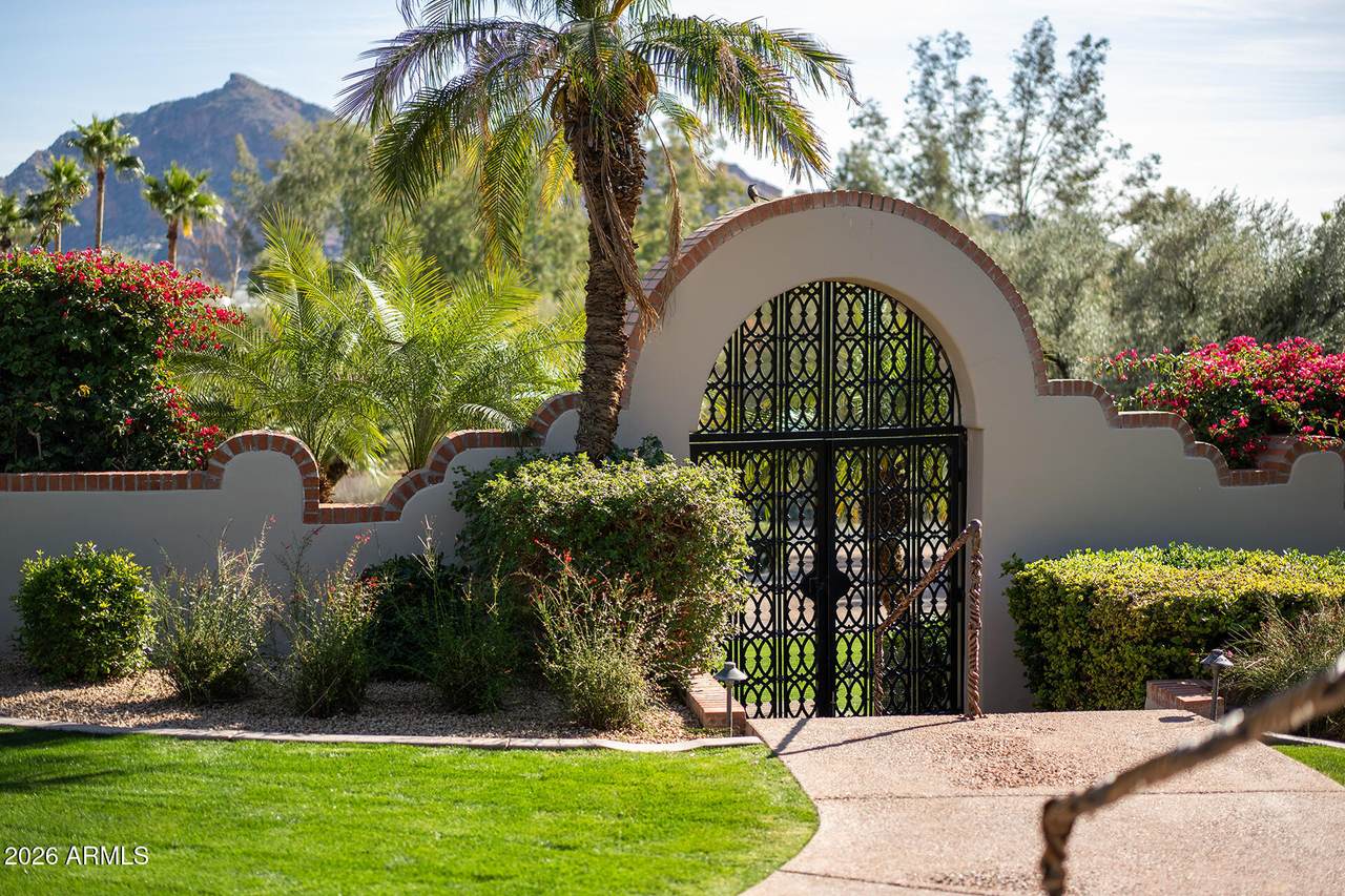 7224 Lakeside Lane - Photo 1