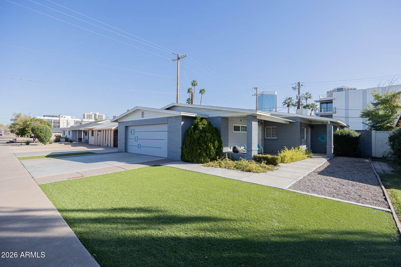 3137 4TH Avenue - Photo 1