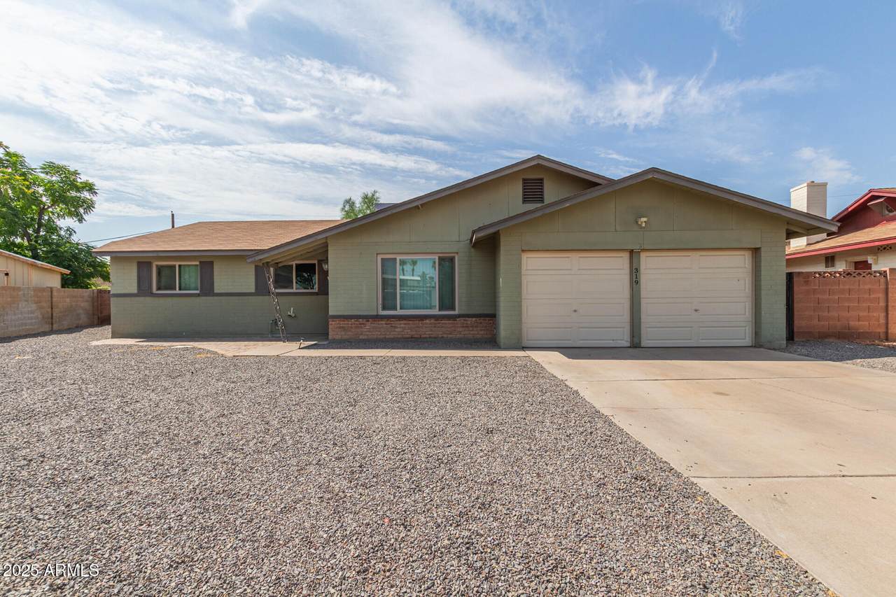 319 Riviera Drive - Photo 1