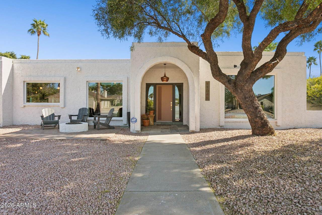 11049 44TH Street - Photo 1