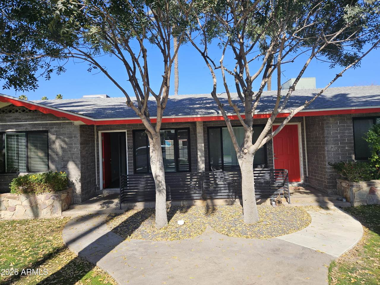 324 Pasadena Avenue - Photo 1