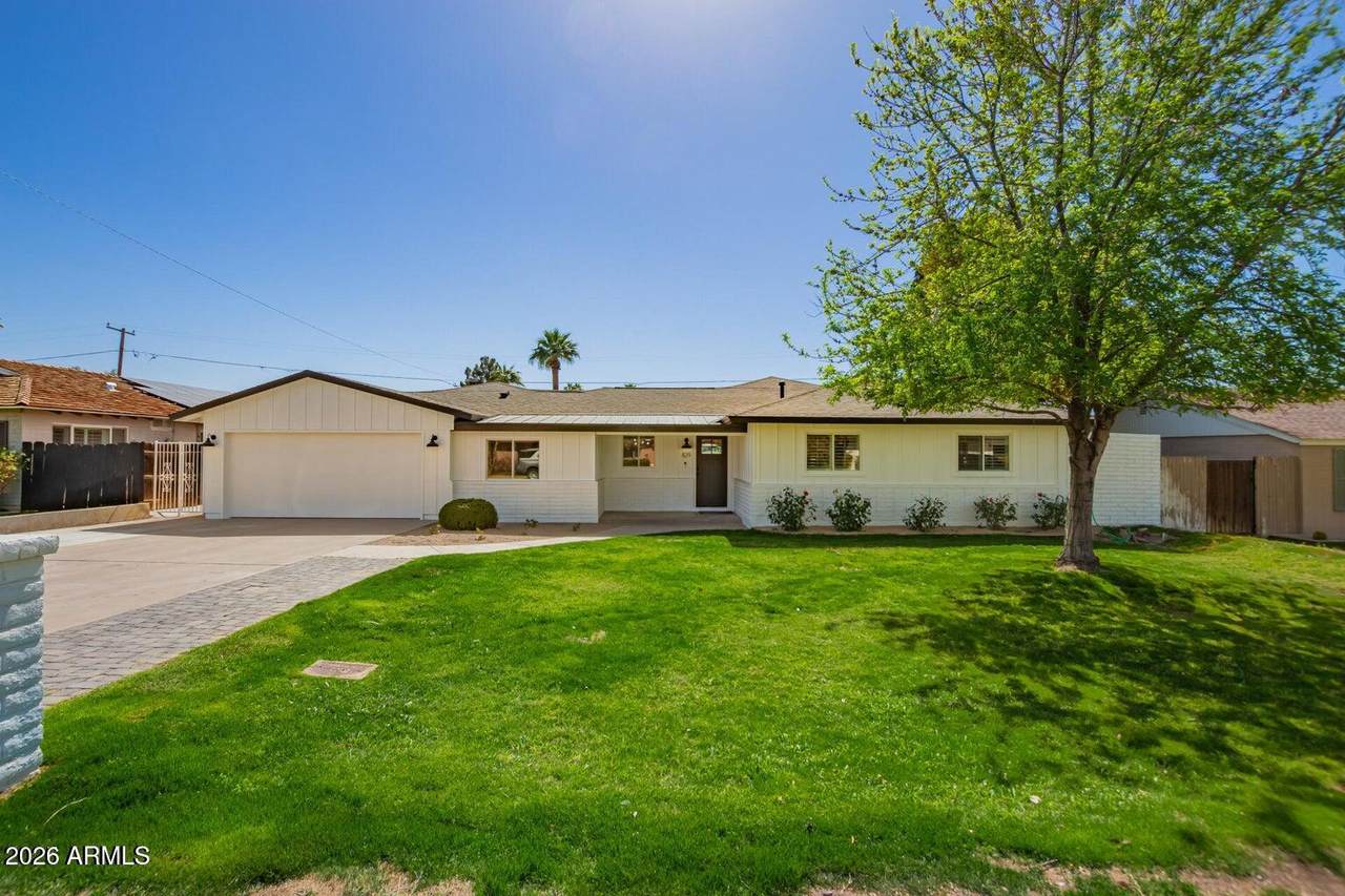 829 Desert Park Lane - Photo 1