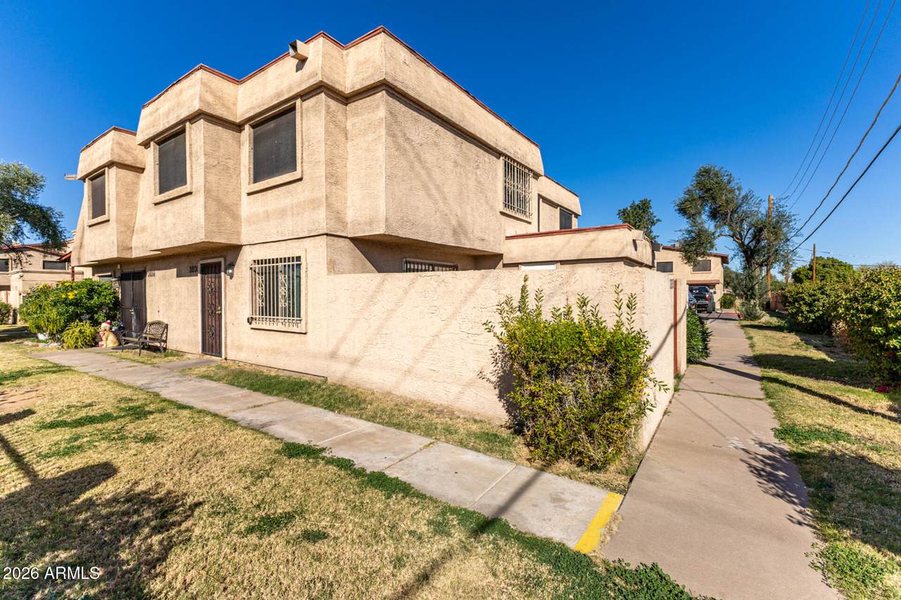 3936 Camelback Road - Photo 1