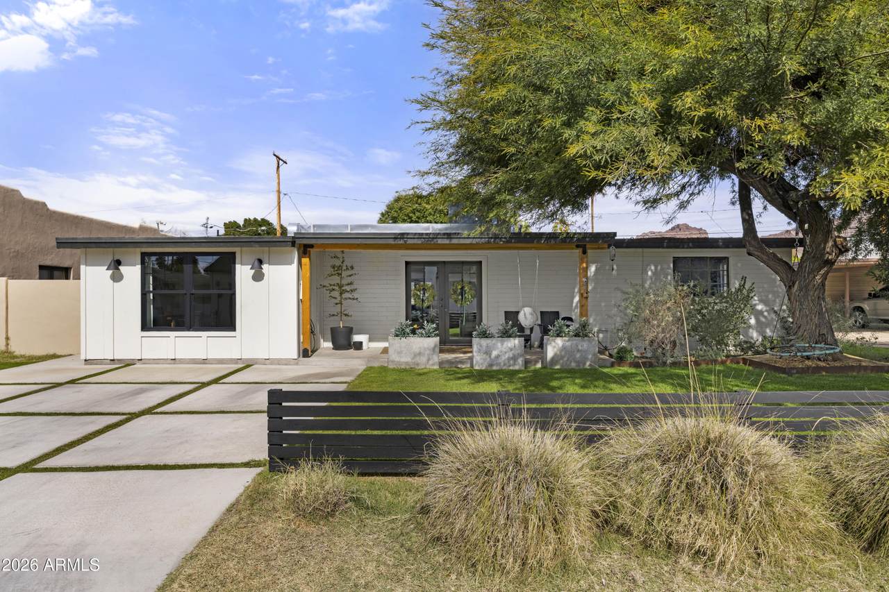 4614 Devonshire Avenue - Photo 1