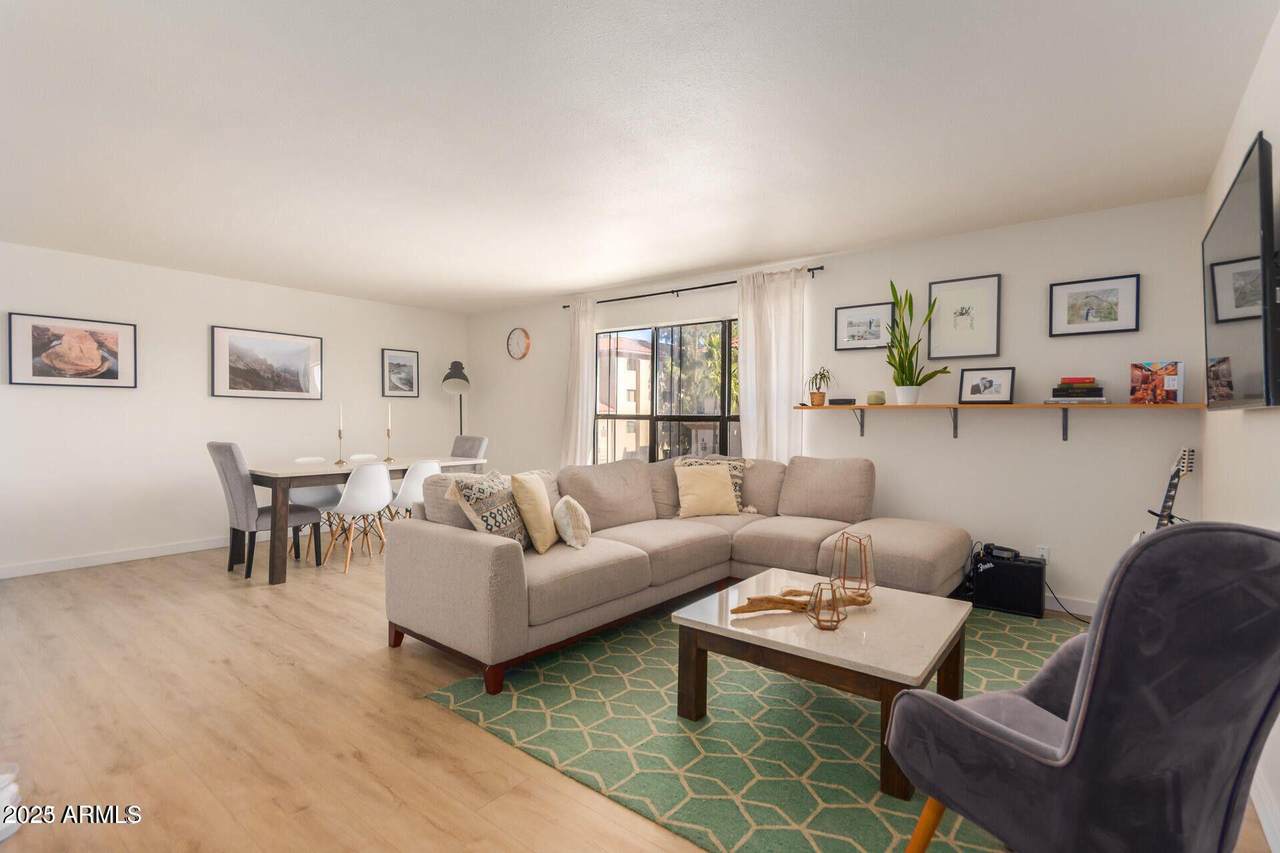 5122 31ST Way - Photo 1
