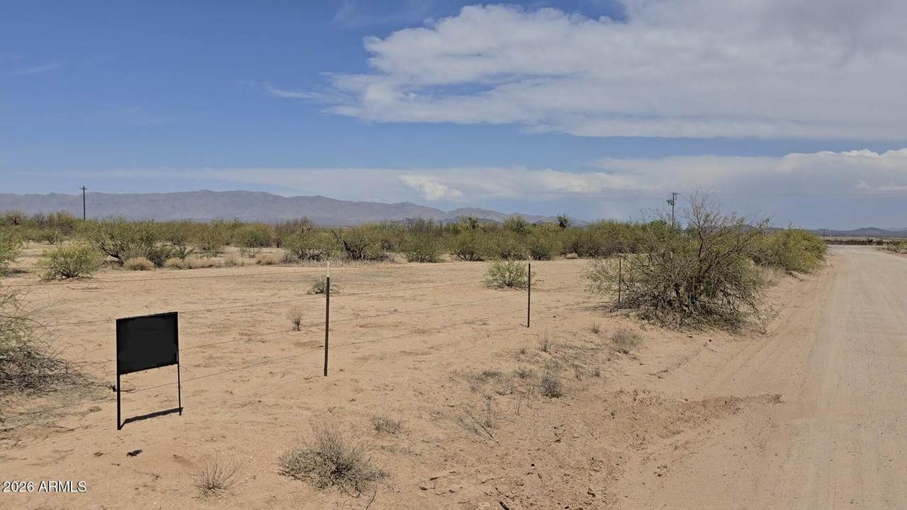 495XX 527th Drive - Photo 1