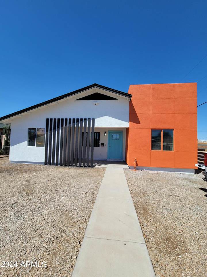 2002 Adams Street - Photo 1