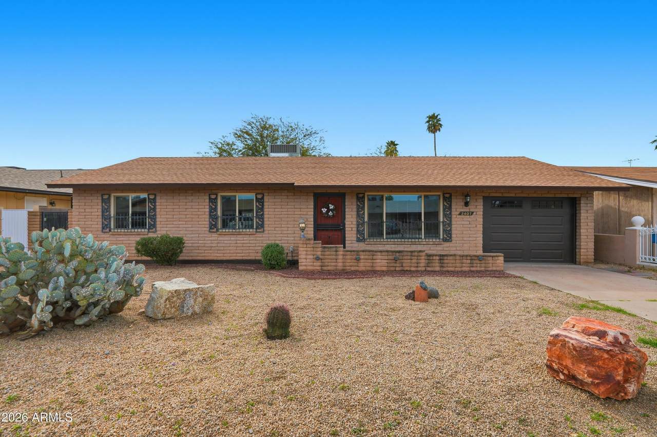 2407 Laurel Lane - Photo 1