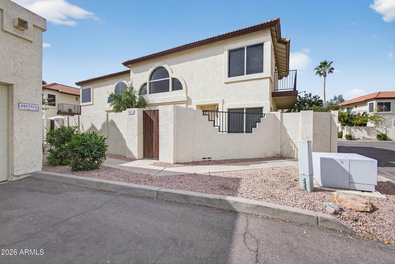 8821 51ST Street - Photo 1
