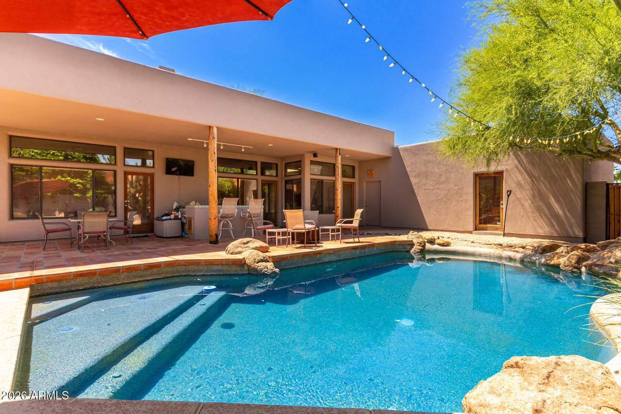 6206 Acoma Drive - Photo 1