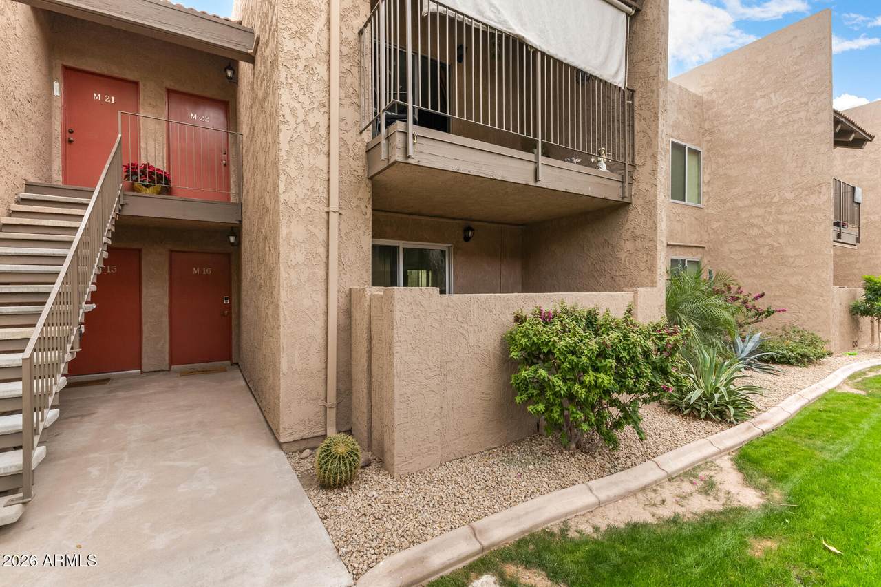 5525 Thomas Road - Photo 1