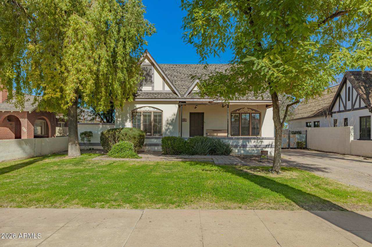 910 Portland Street - Photo 1