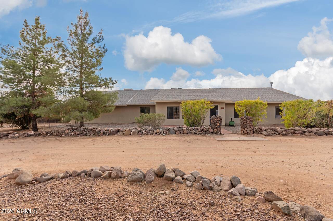 313 Saddle Mountain Road - Photo 1