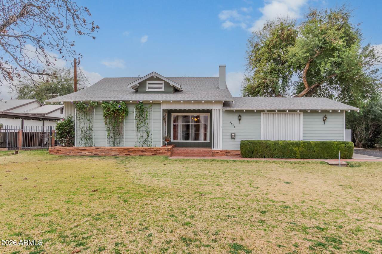 7604 59TH Avenue - Photo 1