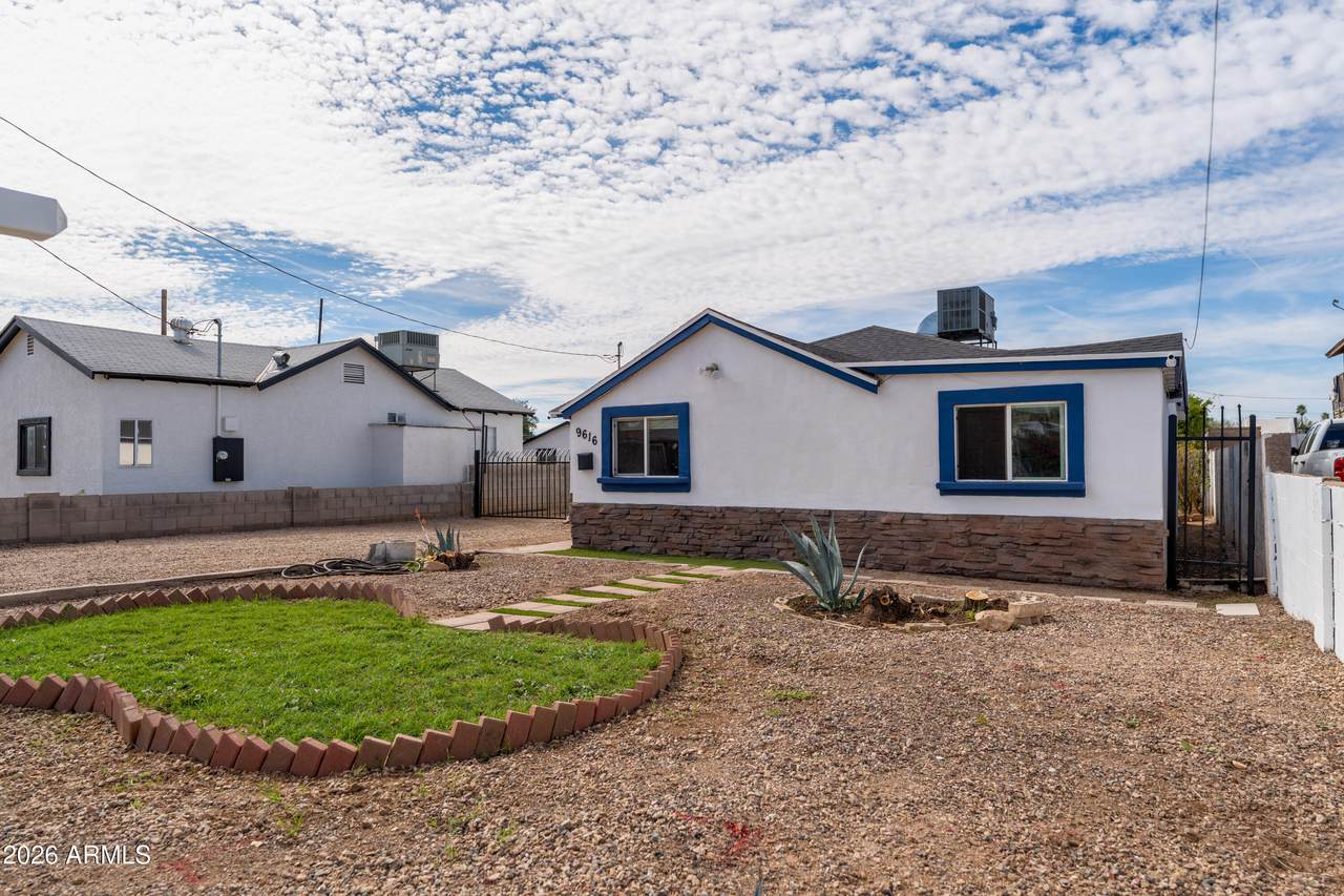 9616 11TH Avenue - Photo 1