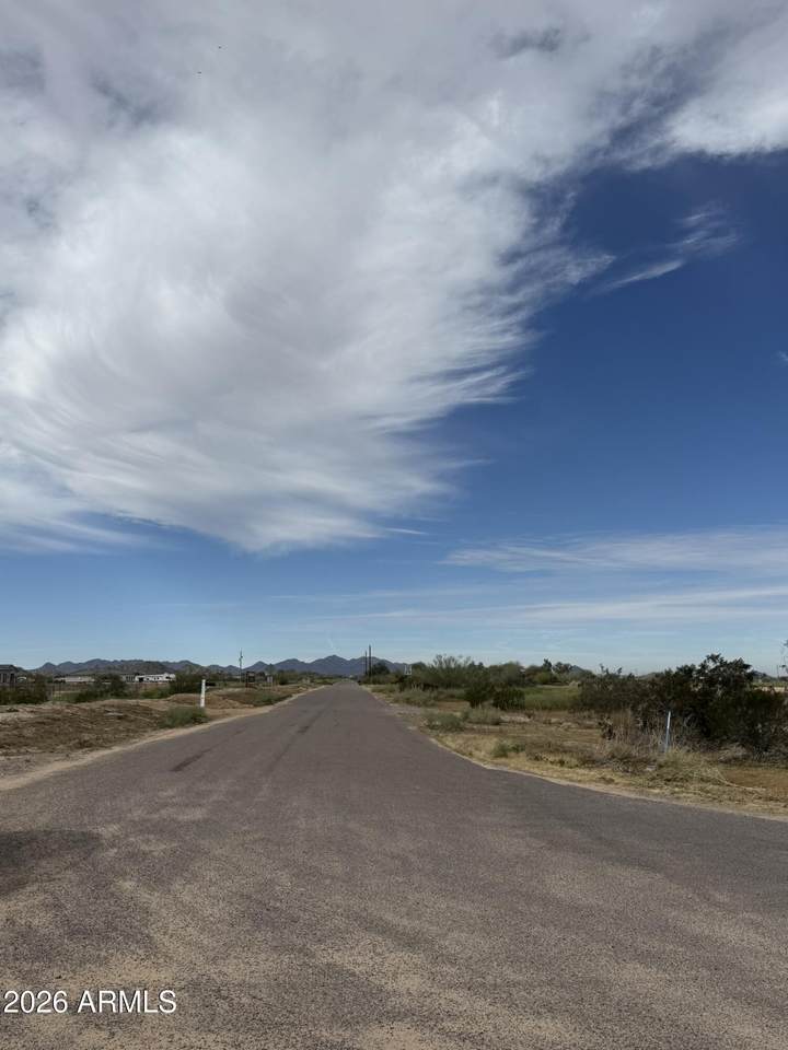 https://bt-photos.global.ssl.fastly.net/armls/1280_boomver_1_6985509-2.jpg