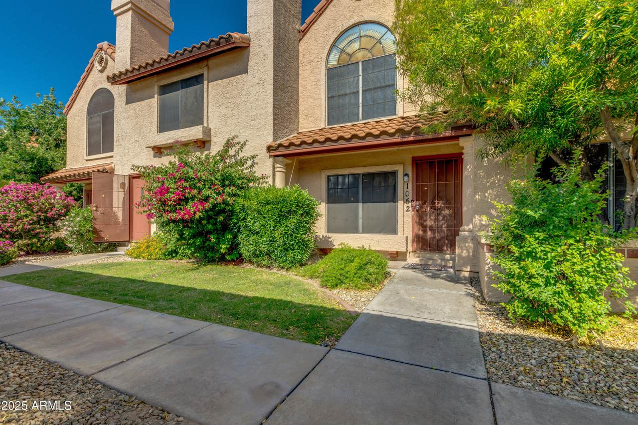 4901 Kelton Lane - Photo 1