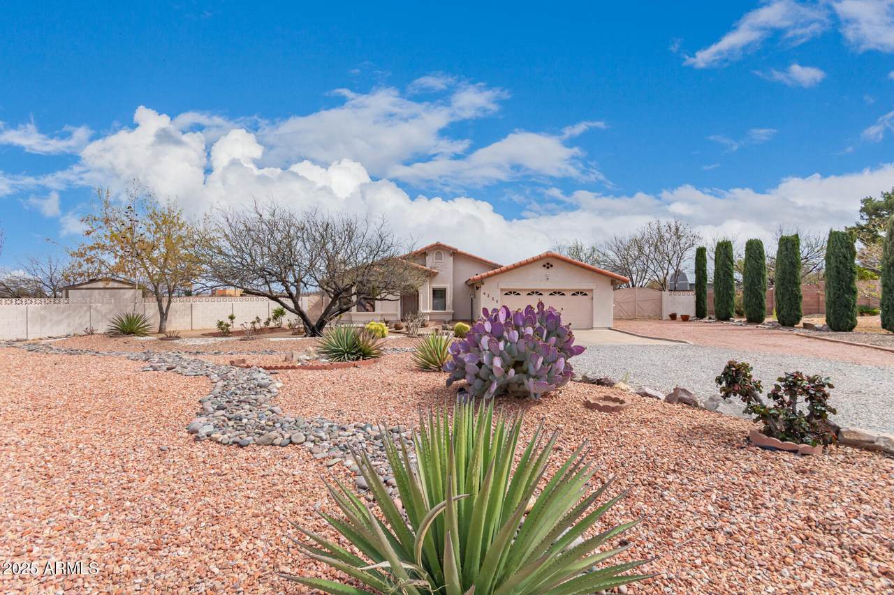 4225 Comanche Drive - Photo 1