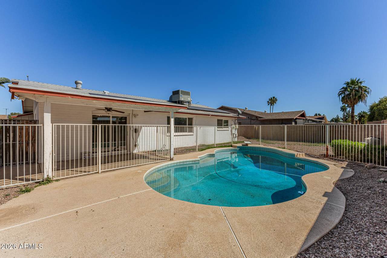 1241 Laredo Street - Photo 1