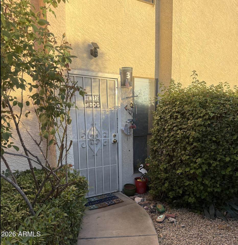 2423 Tracy Lane - Photo 1