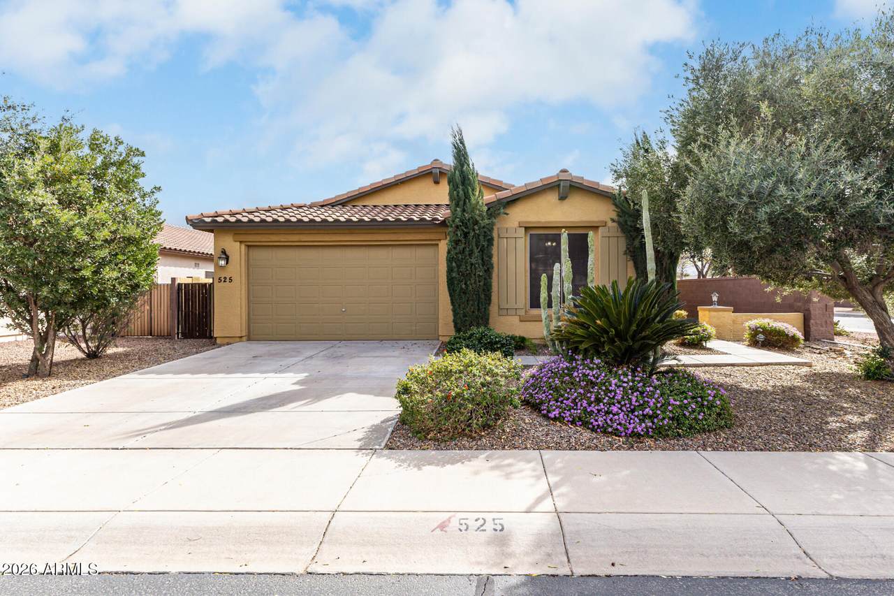 525 Reeves Avenue - Photo 1