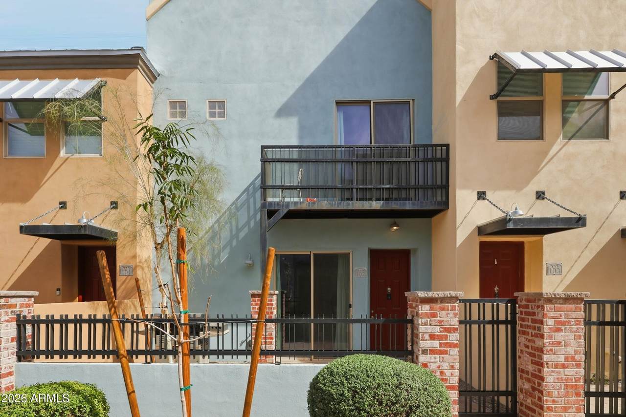 1406 Main Street - Photo 1