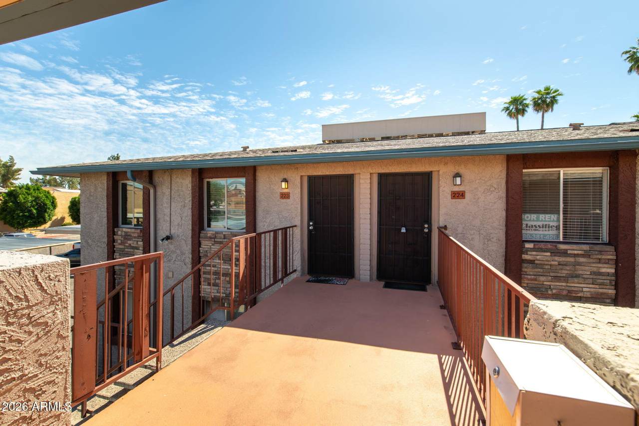4354 82ND Street - Photo 1