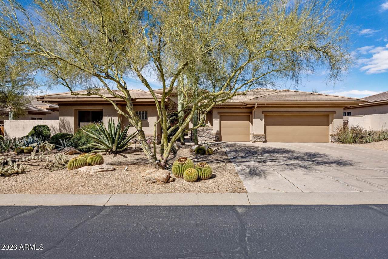 7378 Visao Drive - Photo 1