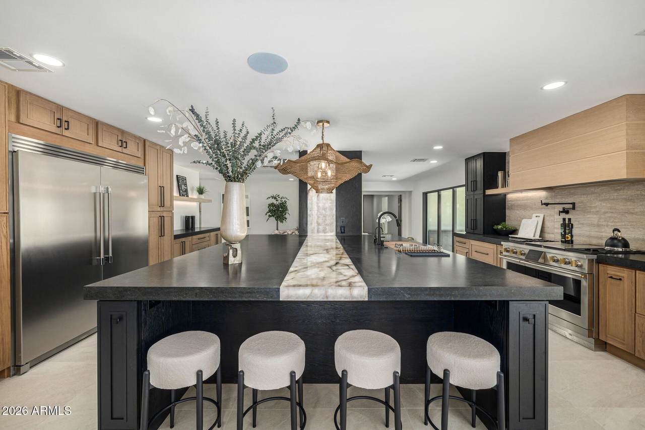 7001 Pershing Avenue - Photo 1