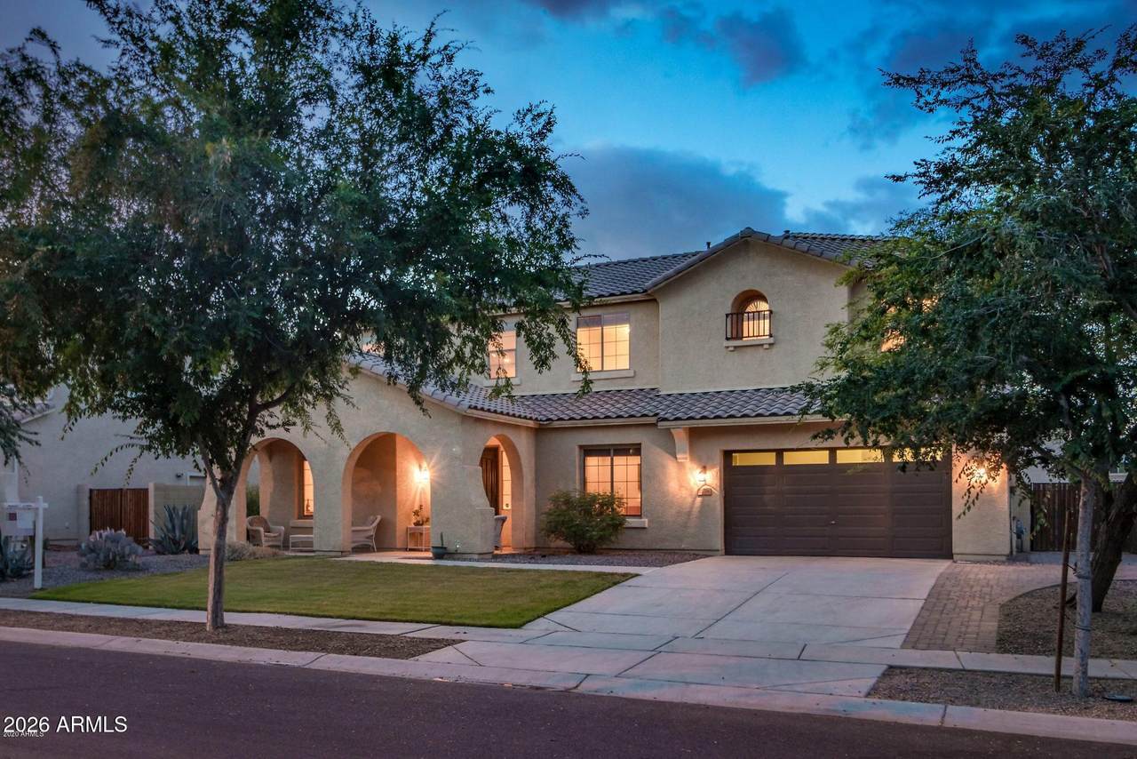 2738 Janelle Way - Photo 1