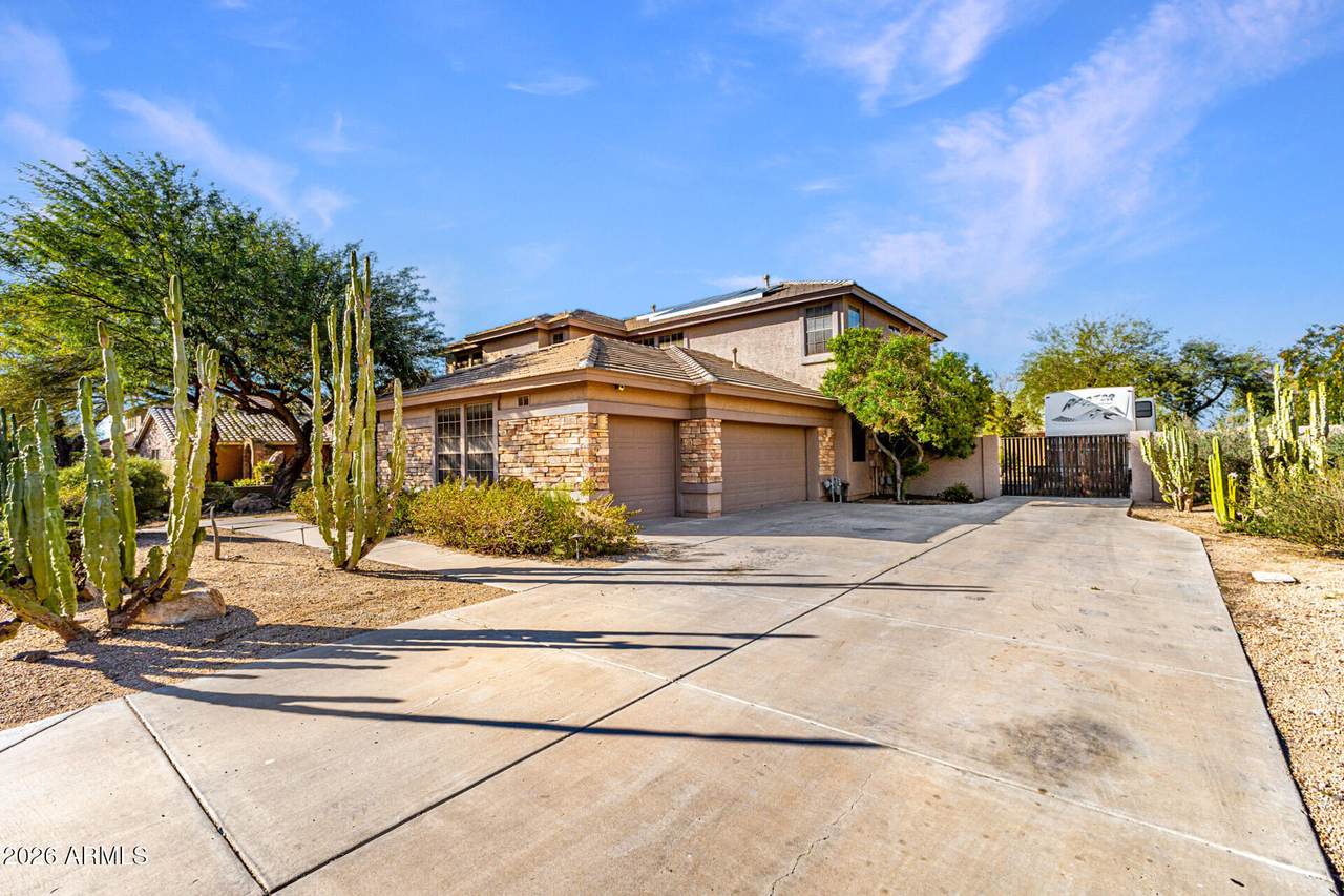 8004 Donald Drive - Photo 1