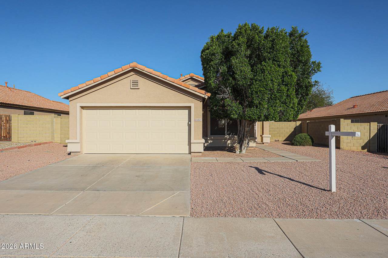 6827 77TH Drive - Photo 1