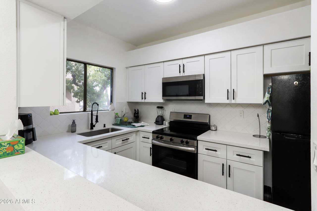 1287 Alma School Road - Photo 1