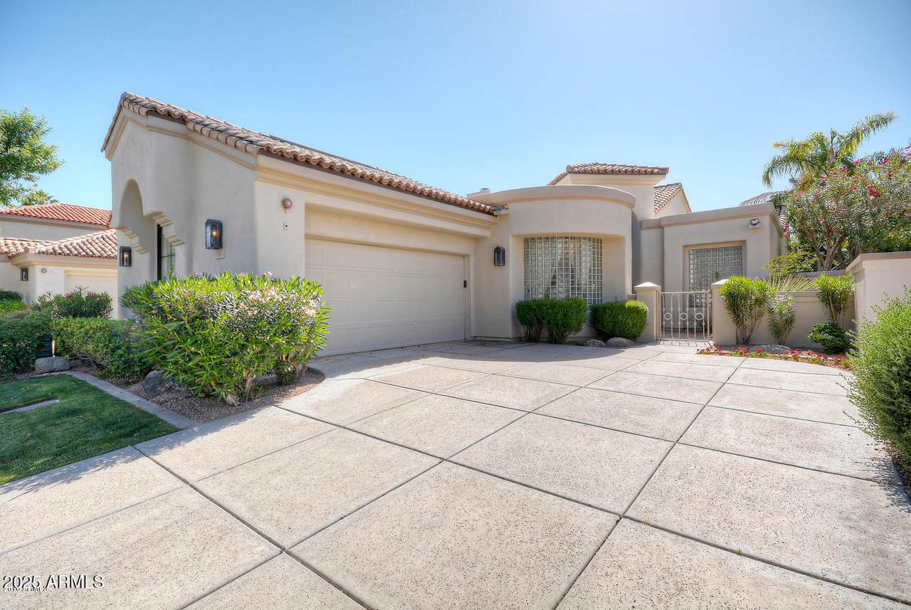 10458 101ST Street - Photo 1