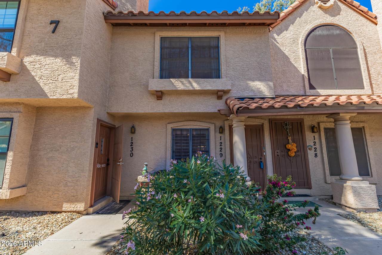 4901 Kelton Lane - Photo 1